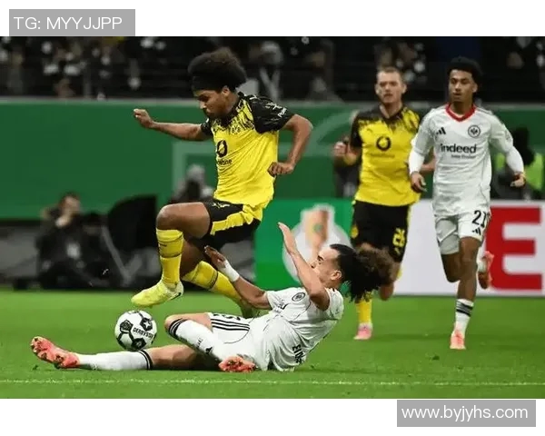 德甲客场德比难得一分，法兰克福遭遇劲敌困境